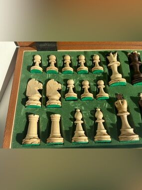 Classic Wooden Chess Pieces Set in Natural Wood with Green Felt